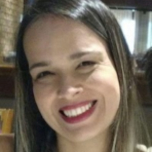 Camila Bastos